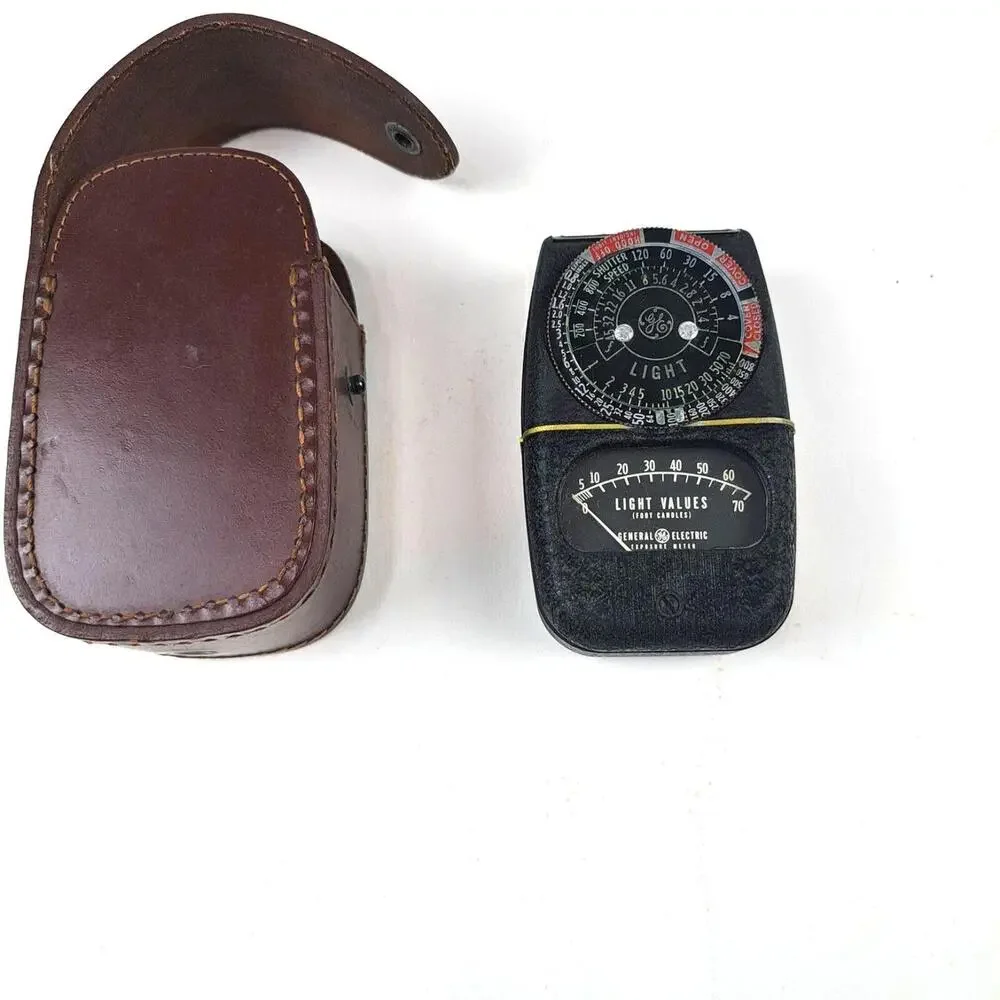 Vintage General Electric GE DW-58 Exposure Meter Light Meter with Leather Case